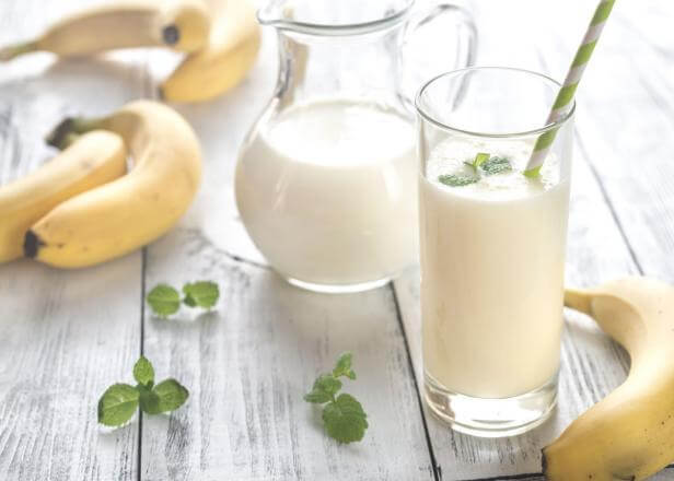 طرز تهیه شیر موز بدون شکر و کاملاً رژیمی